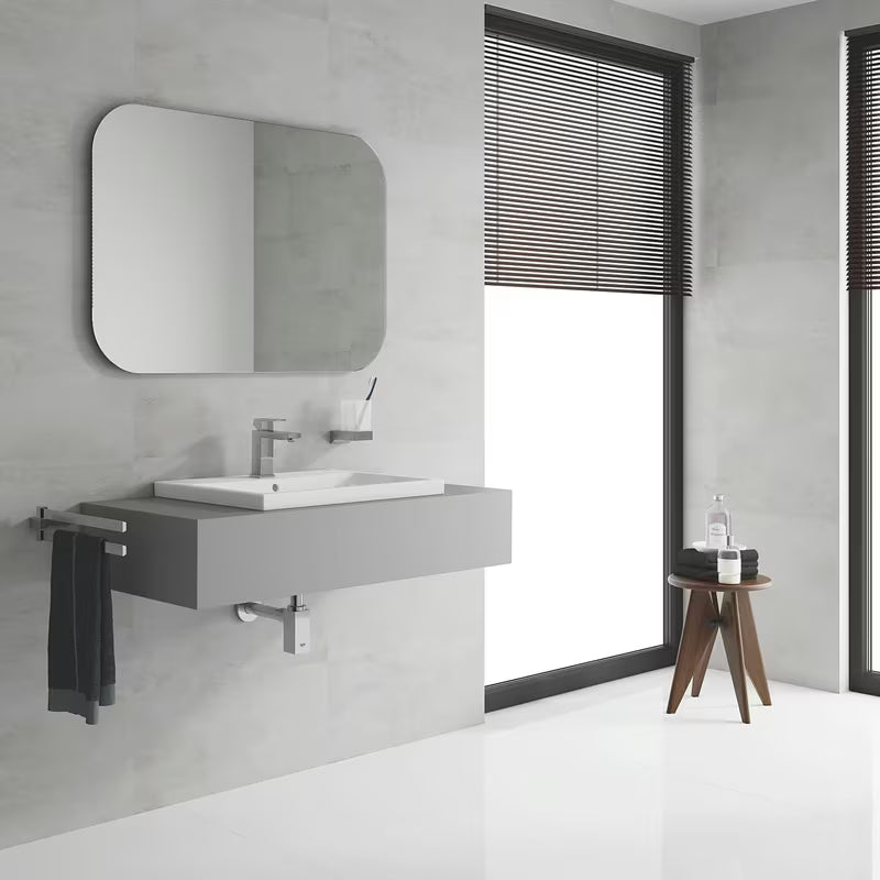 Kromirana jednoručna baterija miješalica za umivaonik Grohe Eurocube četvrtastog dizajna i tehnologijom Grohe EcoJoy