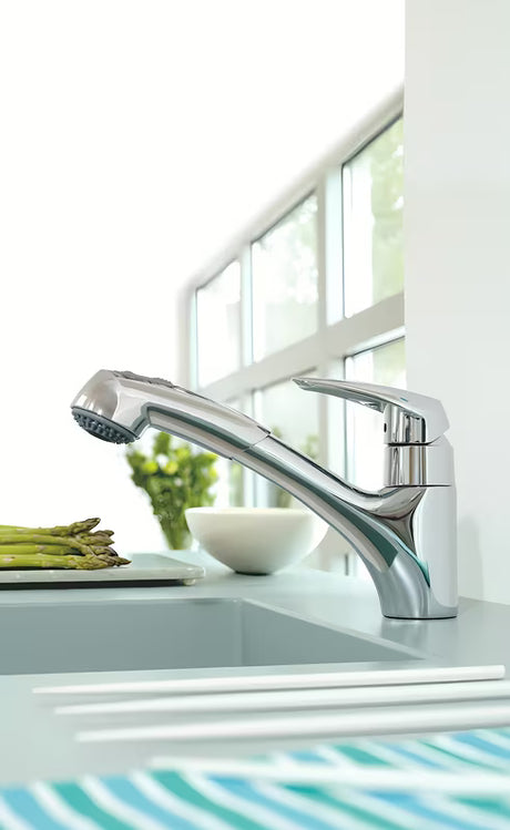 Kromirana miješalica za sudoper Grohe Eurodisc s izvlačivim tušem i zakretnim izljevom