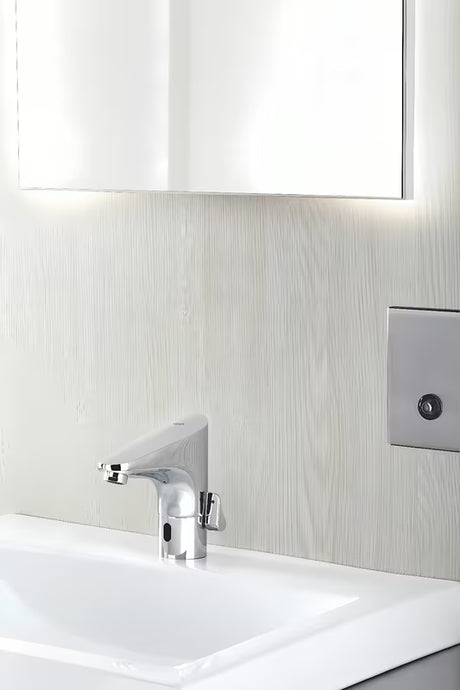 Kromirana senzorska miješalica za umivaonik Grohe Europlus s infracrvenim senzorom