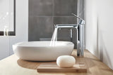 Grohe Eurosmart Cosmopolitan visoka miješalica za umivaonik u krom izvedbi pro samostojeći umivaonici .