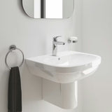 Kromirani miješalica za umivaonik Grohe Eurosmart New s ručicom i štedljivim protokom 5,7 l/min.