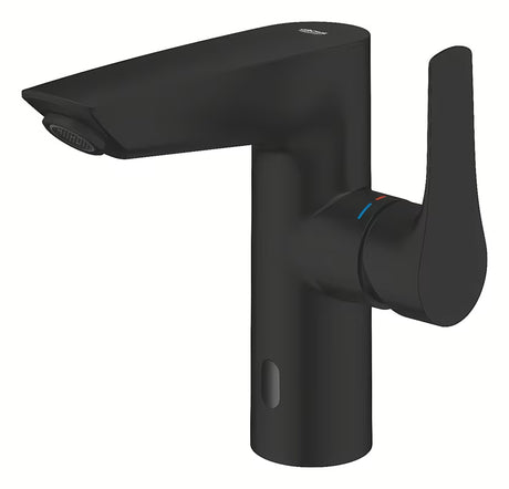 Mat crna miješalica za umivaonik Grohe Eurosmart s beskontaktnim senzorom i ručicom za ručno upravljanje