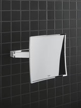 Kozmetičko ogledalo Grohe Selection Cube u krom izvedbi s 3× povećanjem i zidnom montažom sa skrivenim pričvršćenjem.