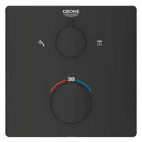 Mat crna podžbukna termostatska miješalica za tuš Grohe Grohtherm s četvrtastim upravljanjem.
