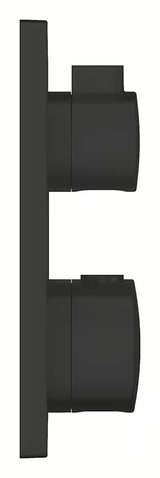 Mat crna podžbukna termostatska miješalica za tuš Grohe Grohtherm s četvrtastim upravljanjem.