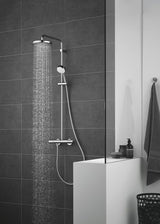 Kromirana nadglavni tuš Grohe New Tempesta 210 s mlazom Rain i tehnologijama DreamSpray i SpeedClean.