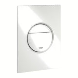 Bijeli vodokotlić Grohe Nova Cosmopolitan S Alpine White pro podžbukni vodokotlići s dvokoličinskim ispiranjem.