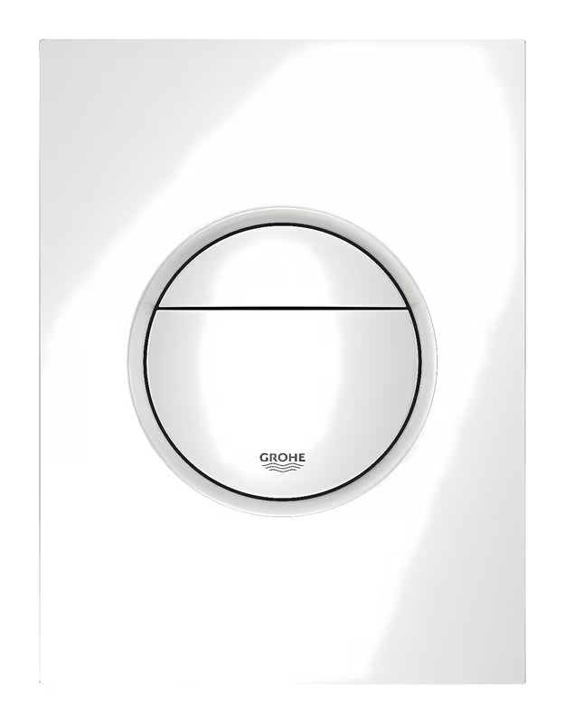 Bijeli vodokotlić Grohe Nova Cosmopolitan S Alpine White pro podžbukni vodokotlići s dvokoličinskim ispiranjem.