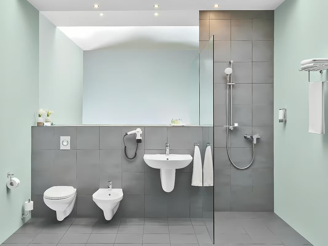 Kromirana jednoručna baterija miješalica za umivaonik Grohe bauedge s klik-klak odvodom