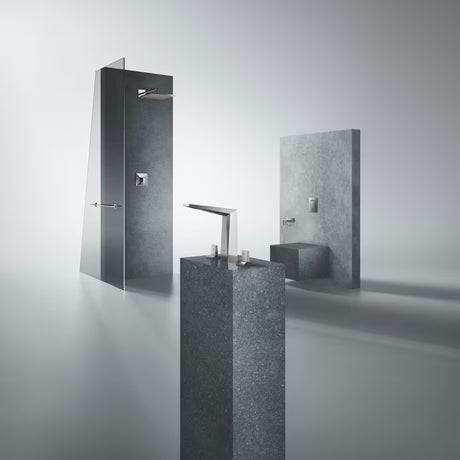 Nadglavni tuš Grohe Rainshower 310 Mono Cube sa zidnim nosačem tuša u izvedbi supersteel.