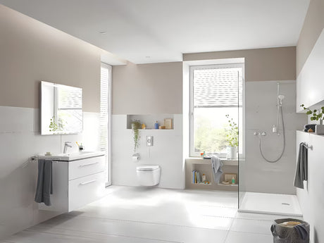 Kromirana upravljačka tipka za ispiranje tipka Grohe Skate pro modula Grohe s mogućnošću dvokoličinskog ispiranja ili start/stop.