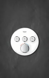 Podžbukna termostatska miješalica za tuš Grohe Grohtherm smartcontrol u izvedbi Moon White