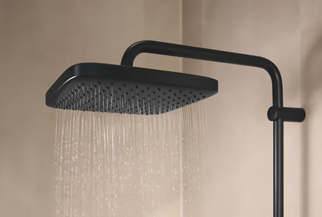 Mat crni tuš sustav Grohe Vitalio Comfort 250 s termostatskom miješalicom, s nadglavnim i ručnim tušem