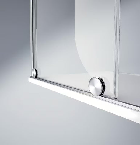 Tuš stijena Walk-In Hüppe Xtensa pure 140 cm u sjajnom kromu s prozirnim staklom i kliznim sustavom.