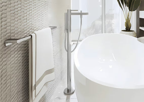 Kromirani zidni držač ručnika Hansgrohe addstoris s minimalističkim dizajnom i skrivenim pričvršćenjem.