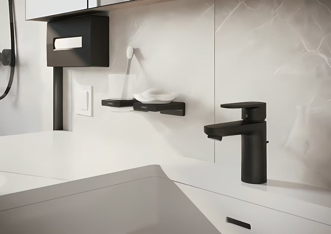 Staklena posuda za sapun Hansgrohe addstoris sa zidnim držačem u mat crnoj boji