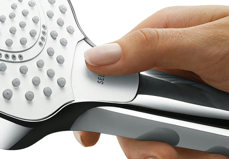 Hansgrohe Croma Select E tuš set u bijeloj i krom izvedbi s ručnim tušem i šipkom Unica