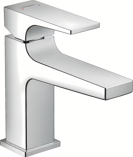 Kromirana jednoručna baterija miješalica za umivaonik Hansgrohe Metropol s push-open odvodom i četvrtastim dizajnom.