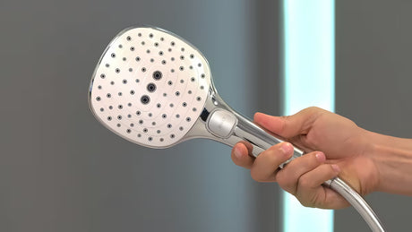 Ručna ručni tuš Hansgrohe Raindance Select E u izvedbi bijela/krom s tipkom Select