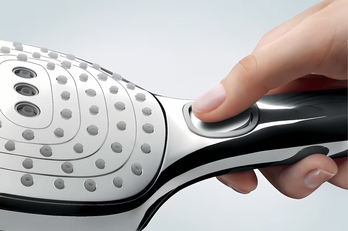 Kromirana ručna tuš slušalica Hansgrohe Raindance Select E 120 s 3 mlaza i tipkom Select