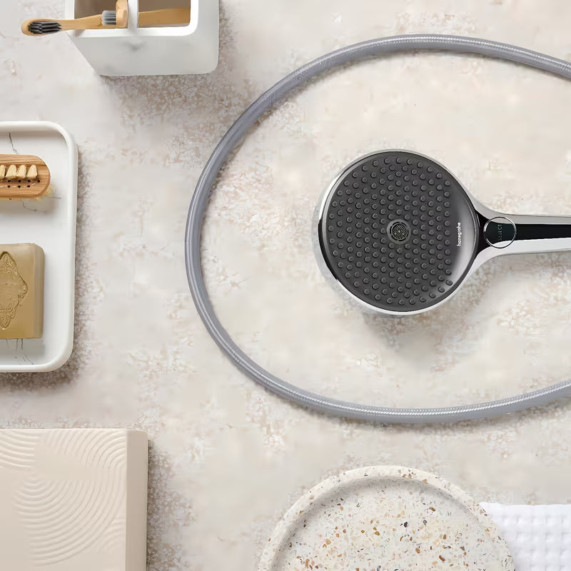 Kromirani tuš set Hansgrohe Rainfinity 130 EcoSmart sa tuš šipkom i tekstilnim crijevom Designflex