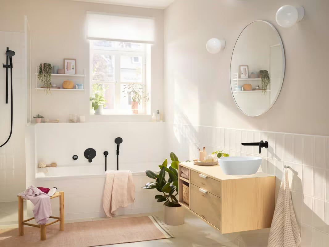 Hansgrohe Rebris S podžbukna miješalica za umivaonik u mat crnoj boji pro zidna montaža