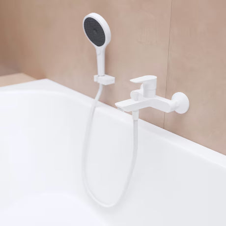 Hansgrohe Talis E zidna miješalica za kadu u mat bijeloj boji s ručicom i preusmjerivačem na tuš
