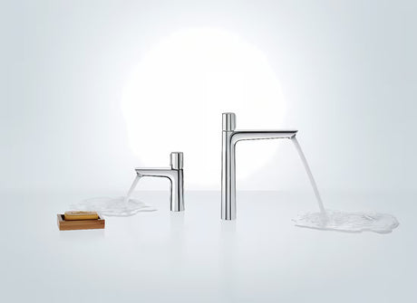 Kromirana miješalica za umivaonik Hansgrohe Talis Select E s tipkom Select i modernim četvrtastim dizajnom.