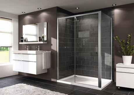 Tuš stranica za vrata  Hüppe Next Easy Entry 80x200 cm s prozirnim staklom i kromiranim profilom.