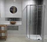 Polukružna tuš kabina Hüppe Next 90x90 cm s prozirnim staklom i profilima u sjajnom kromu