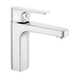 Krom miješalica za umivaonik Ideal Standard Esla s tehnologijom ColdStart i sjajnom, izdržljivom površinom.