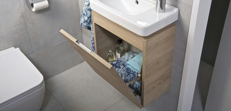 Jika Cubito bezvremenskog dizajna za modernu kupaonicu