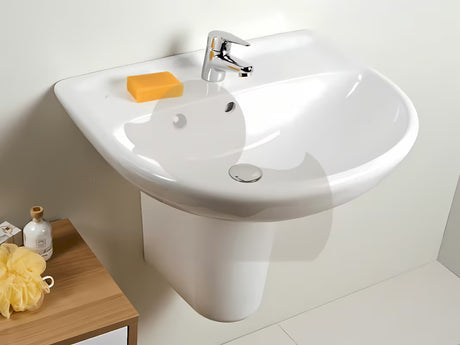 Viseće zaobljeni umivaonik Jika Lyra Plus od bijele keramike s otvorom pro za slavinu u sredini