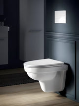 Bijele WC daska Laufen Pro Nordic od duroplasta sa soft Close pro za tiho i glatko spuštanje.