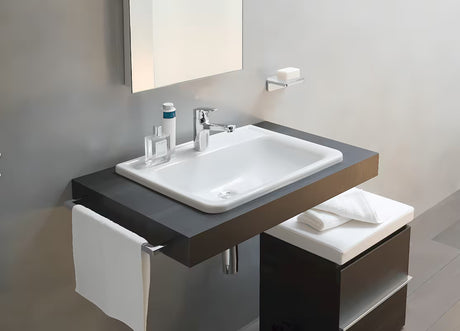 Ugradbeni keramički umivaonik Laufen Pro S 56x44 cm u bijeloj boji s otvorom za pro slavinu u sredini