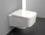 Bijeli viseća WC školjka Laufen Pro S bezrubnom izvedbom bez sustava za ispiranje i četvrtastim dizajnom.