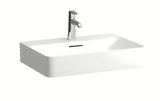 Bijeli keramički viseći umivaonik Laufen Val 60×42 cm s otvorom pro slavinu u sredini.