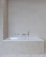 Kromirani zidni ručka Multi za kupaonicu pro za sigurnije kretanje i lakše ustajanje.