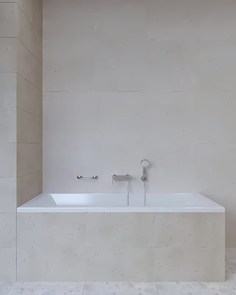 Kromirani zidni ručka Multi za kupaonicu pro za sigurnije kretanje i lakše ustajanje.