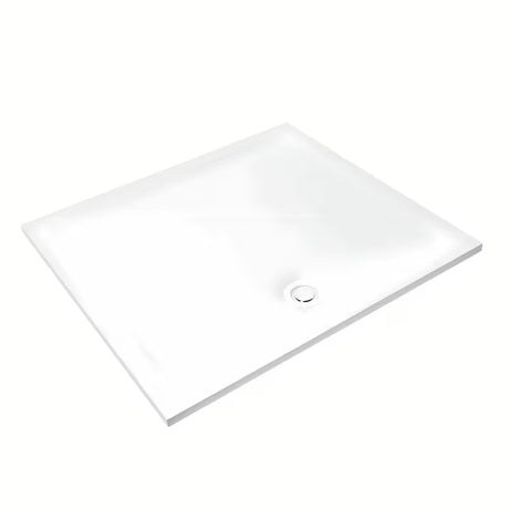 Bijeli dizajnerski sifon za tuš kadu s pokrivnom kapicom, koji ne strši iznad površine kade.