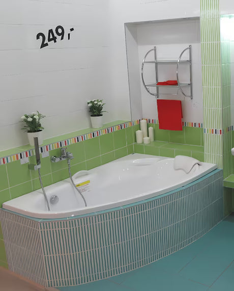 SIKO Multi zidna lučna polica s dozatorom, dvije razine i držač za ručnike u kromiranoj izvedbi.