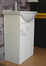 Multi Pro ormarić s keramičkim umivaonikom u bijeloj boji s kromiranim ručkicama