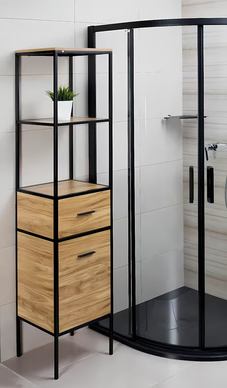 Stojeći regal Naturel Blackframe s crnim metalnim okvirom i MDF pločom u dekoru javora.