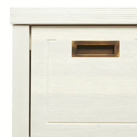 Bijeli stojeći kupaonski ormarić Naturel Country od masivne smreke s četkanom površinom i vratima sa soft-close zatvaranjem.