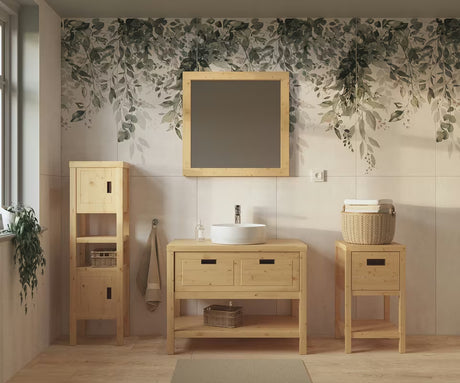 Smeđa stojeći kupaonski ormarić Naturel Country od masivne smreke s četkanom reljefnom površinom.