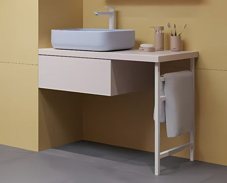 Kvadratna noga ispod ploče Naturel Dolce u bijeloj mat izvedbi