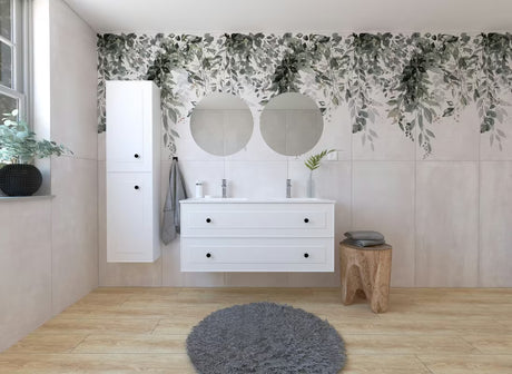 Bijela kupaonski set Naturel Forli s dvostrukim umivaonikom, s ormarićima, dva LED ogledala i kromiranim slavinama.