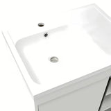 Bijeli kupaonski ormarić s umivaonikom Naturel Lucca u sjajnoj izvedbi, dimenzija 59x70x45 cm.