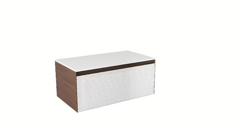 Viseća kupaonski ormarić Naturel Monza u dekoru oraha s bijelim rebrastim frontama i pokrovnom pločom SolidSurface.