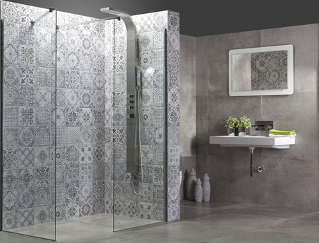 Zidno ogledalo Naturel Pavia 100x75 cm s bijelim okvirom, prikladno za okomitu i vodoravnu montažu.